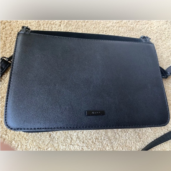 Aldo Sequin Embellishment Shoulder
messenger Crossbody Black Handbag NWOT - Picture 7 of 8